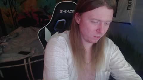 Snapshot of burningflute chatting on December 2024 05:37:02 AM burningflute online show from December 2024 05:37:02 AM