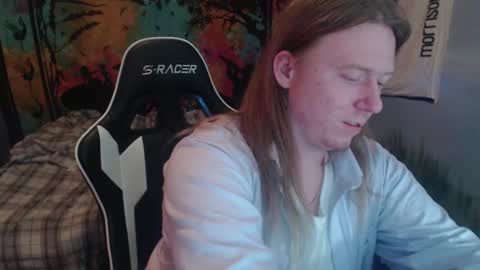 Snapshot of burningflute chatting on December 2024 12:03:02 AM burningflute online show from December 2024 12:03:02 AM