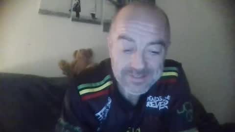 burnleyguy1977 online show from January 2025 05:42:02 AM