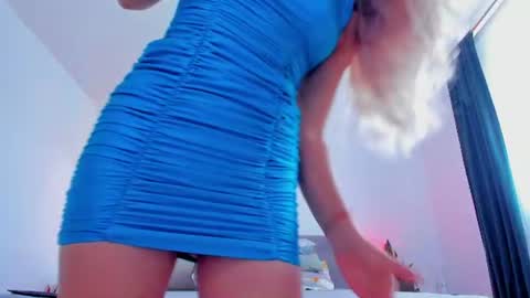 Snapshot of bush_woman chatting on June 2026 03:59:02 AM Larisa online show from June 2026 03:59:02 AM