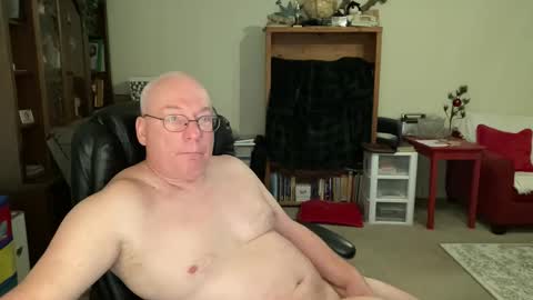 bustyballs100 online show from December 2025 04:57:01 PM