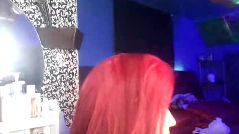 busybee83 online show from January 2025 04:47:01 AM