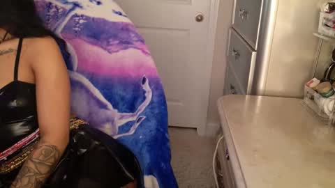 butterfly booty online show from March 2026 01:06:01 PM