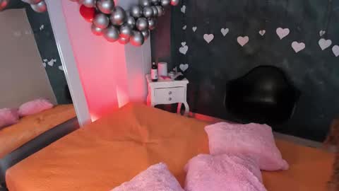 S A B R I N A  online show from February 2026 12:05:02 PM