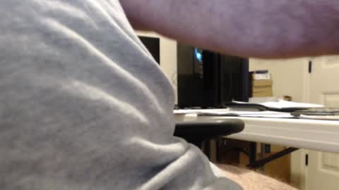 Snapshot of cadman6000 chatting on December 2024 02:27:01 PM cadman6000 online show from December 2024 02:27:01 PM