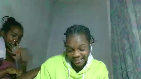 caella98 online show from April 2026 01:35:01 PM