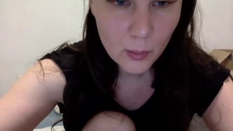 Snapshot of caffeinated_lamb chatting on June 2026 06:01:02 PM Lamb online show from June 2026 06:01:02 PM