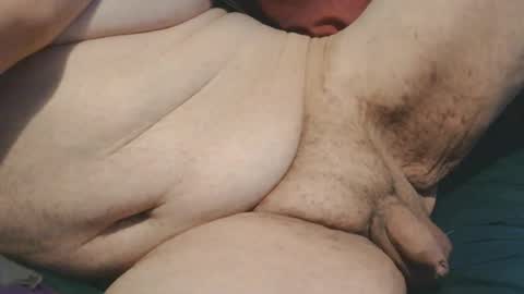Snapshot of caffeineaddict33 chatting on June 2026 06:41:01 AM iliketofap online show from June 2026 06:41:01 AM