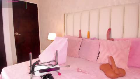 Cahitlin  online show from January 2026 06:17:02 AM