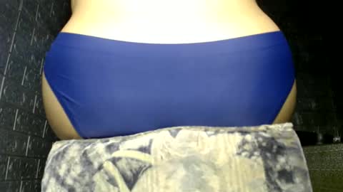Snapshot of caitessa_bellemoir chatting on June 2026 01:45:01 PM caitessa_bellemoir online show from June 2026 01:45:01 PM