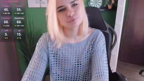 Snapshot of caitlin_crazy chatting on June 2026 10:17:02 AM Gina online show from June 2026 10:17:02 AM