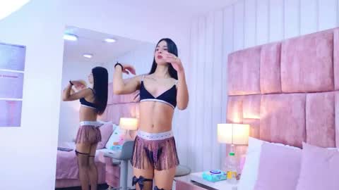 Caitlyn Millerr online show from June 2026 08:37:02 PM