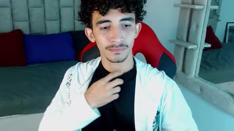 Snapshot of caius_fox chatting on January 2026 11:34:02 AM caius online show from January 2026 11:34:02 AM