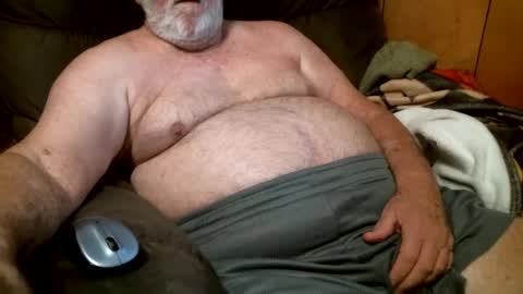 Snapshot of cajungrey75 chatting on January 2025 03:14:02 PM cajungrey online show from January 2025 03:14:02 PM