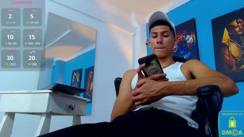 Valerio  online show from December 2024 08:29:01 PM