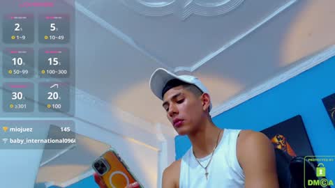 Valerio  online show from January 2025 11:08:01 PM