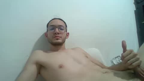 calenturalatina online show from February 2026 11:32:01 PM