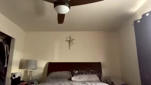 calishop1 online show from December 2024 05:30:02 PM