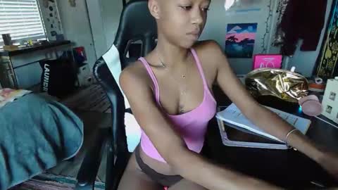 callhertori online show from November 2025 07:02:02 PM