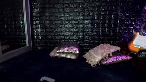 calliope_dark online show from January 2025 02:35:02 PM