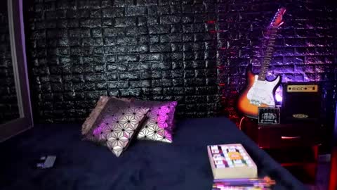 calliope_dark online show from January 2025 03:50:01 PM