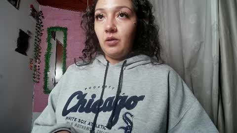 Snapshot of callme_lolas chatting on June 2026 06:48:02 AM paula online show from June 2026 06:48:02 AM