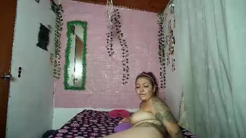 Snapshot of callme_lolas chatting on June 2026 01:27:01 AM paula online show from June 2026 01:27:01 AM