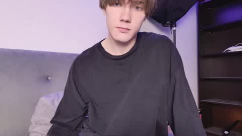 Snapshot of callmenineoneseven chatting on October 2025 10:21:02 PM Nick online show from October 2025 10:21:02 PM