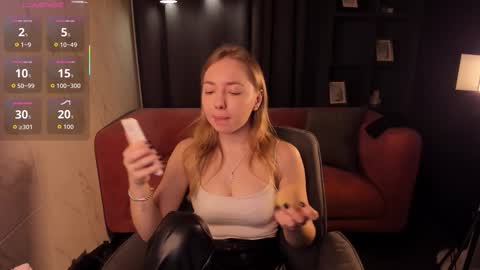 Nora online show from November 2025 06:01:01 AM