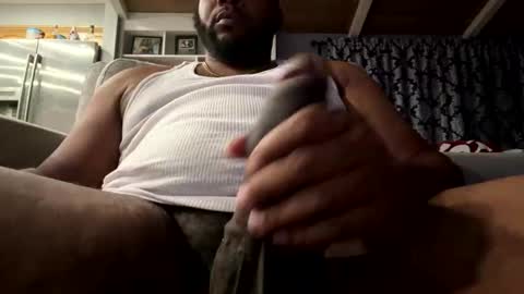 Snapshot of callmerooster chatting on May 2026 06:00:01 AM Rooster online show from May 2026 06:00:01 AM