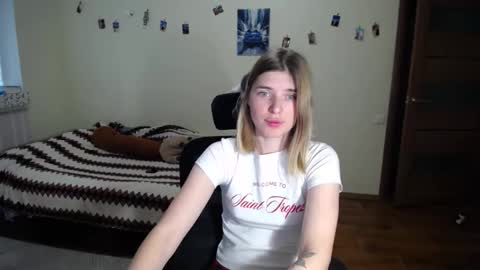 callmesweett online show from May 2026 11:18:01 AM