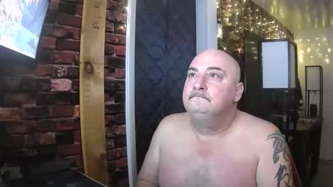 longjohn74 online show from December 2025 10:42:01 AM