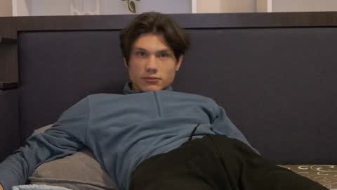 Snapshot of calvin_cay chatting on January 2025 12:23:01 AM Calvin online show from January 2025 12:23:01 AM