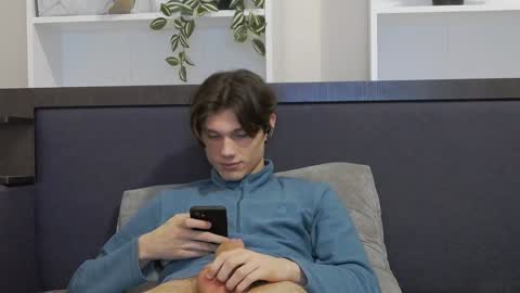 Snapshot of calvin_cay chatting on January 2025 07:32:01 PM Calvin online show from January 2025 07:32:01 PM