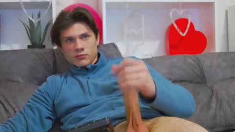 Snapshot of calvin_cay chatting on February 2025 08:05:01 PM Calvin online show from February 2025 08:05:01 PM