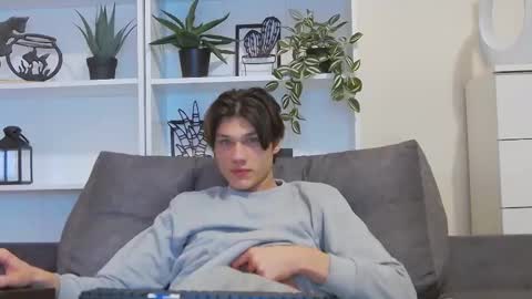 Snapshot of calvin_cay chatting on February 2025 10:53:02 PM Calvin online show from February 2025 10:53:02 PM