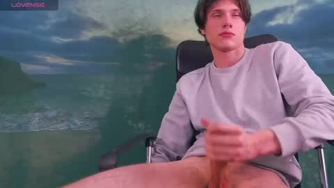 Snapshot of calvin_cay chatting on March 2025 08:48:01 PM Calvin online show from March 2025 08:48:01 PM