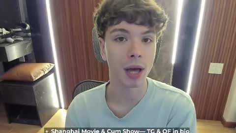 Snapshot of calvin_loves_you chatting on June 2026 02:29:01 PM Hey I am Calvin online show from June 2026 02:29:01 PM