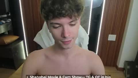 Snapshot of calvin_loves_you chatting on July 2026 03:15:01 PM Hey I am Calvin online show from July 2026 03:15:01 PM