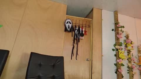 Snapshot of calvin_sousa chatting on December 2025 07:33:02 PM Calvin Sousa online show from December 2025 07:33:02 PM