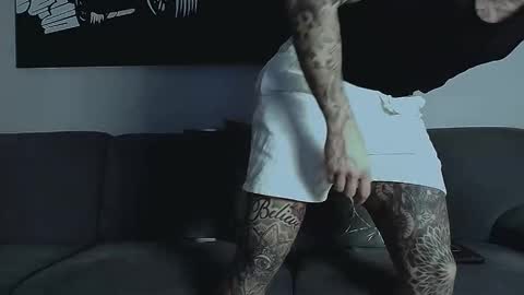 Calvin  online show from December 2025 11:55:02 PM