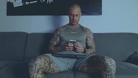 Calvin  online show from February 2026 07:35:01 PM