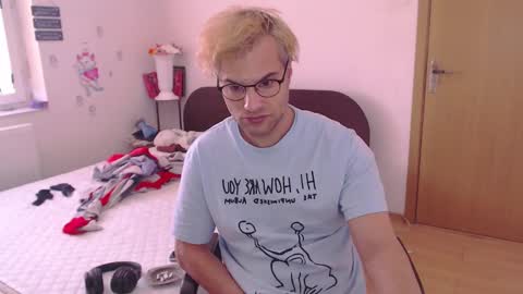 Calvinjohnlad online show from March 2025 10:02:01 AM