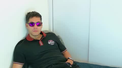 Snapshot of camara110 chatting on November 2025 03:51:02 AM camara110 online show from November 2025 03:51:02 AM