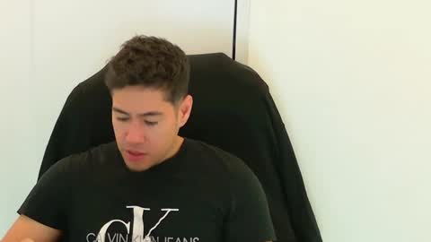 Snapshot of camara110 chatting on November 2025 02:43:02 AM camara110 online show from November 2025 02:43:02 AM