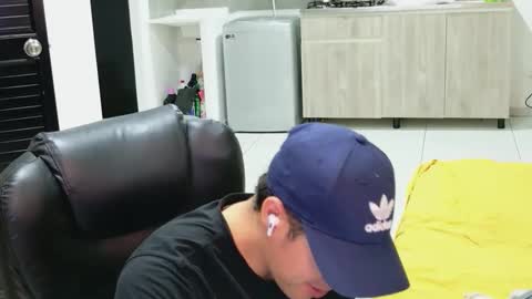 camara110 online show from May 2026 01:47:02 AM