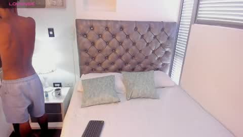 cambrownn online show from May 2026 07:44:02 PM
