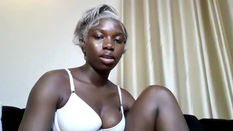 Snapshot of camclit chatting on April 2026 02:44:01 PM Princess online show from April 2026 02:44:01 PM
