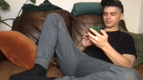 CamDoAttitude online show from November 2025 11:37:01 PM