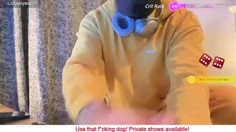 Snapshot of camdogfr chatting on January 2025 11:45:01 PM camdogfr online show from January 2025 11:45:01 PM